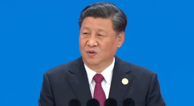 Президентът на Китай Си Дзинпин пристигна снощи на официално посещение
