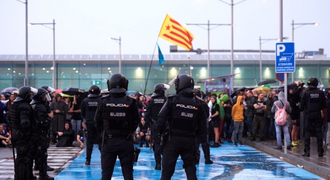 Протестиращи в Испания затвориха ГКПП Жонкера, намиращ се на границата