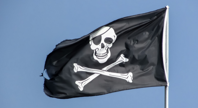 Пирати нападнаха кораб под италиански флаг в Мексиканския залив. Двама