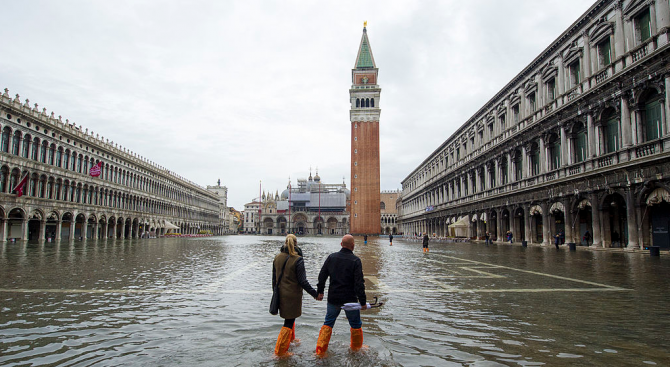 Две са вече жертвите на наводненията във Венеция, съобщава италианската