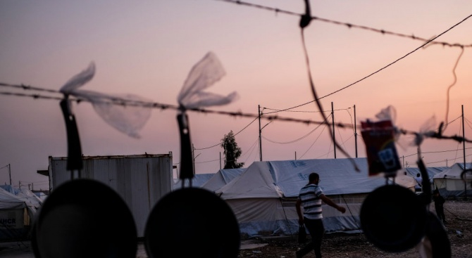 Гърция ще закрие трите най-големите мигрантски лагера в страната и