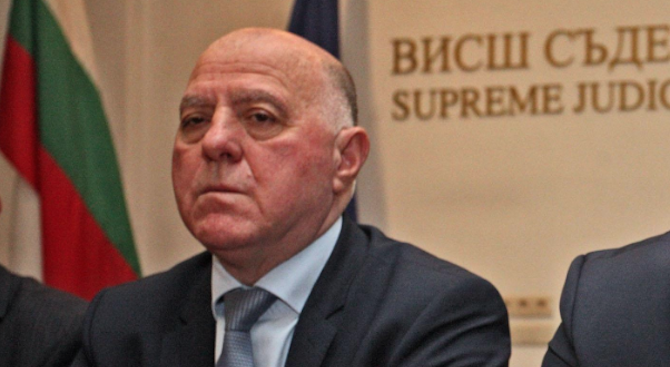 Представляващият ВСС Боян Магдалинчев допусна, че председателят на ВКС Лозан