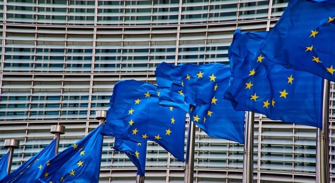 Съгласно правилата на ЕС за държавната помощ Европейската комисия одобри