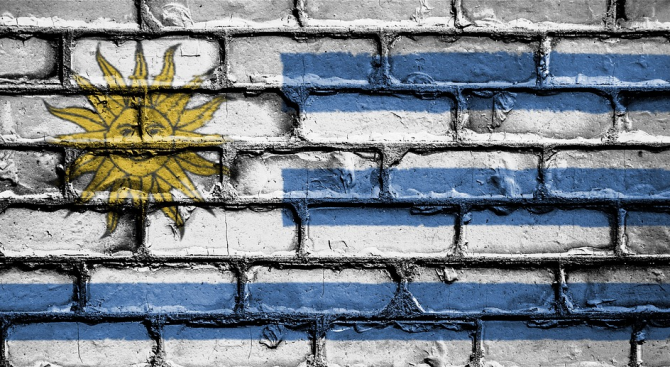 Уругвайците са в очакване на финалните резултати от неочаквано оспорвания