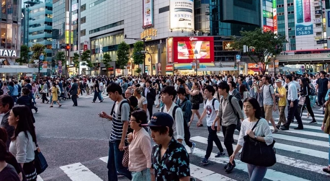 Броят на самоубийствата в Япония е намалял до рекордно ниско