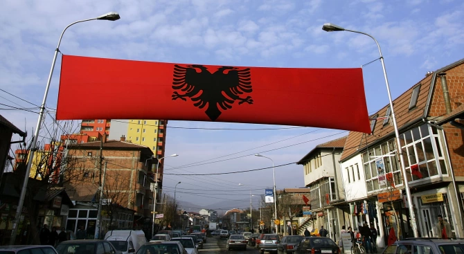 Лидери на албански партии в Сърбия са подписали предизборно споразумение
