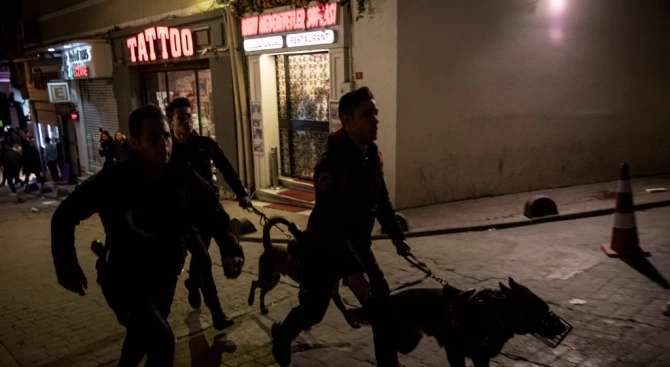 33 годишният български гражданин Милен Бахчеванов влетя в истанбулски ресторант с