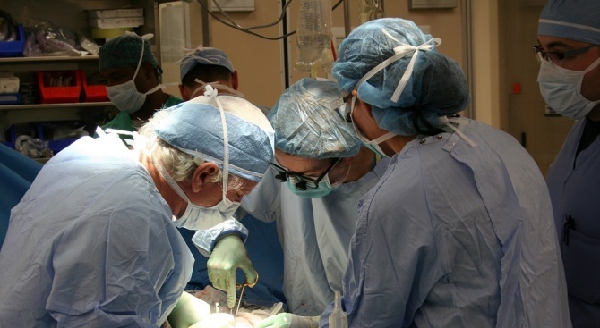 Две успешни бъбречни трансплантации извършиха екипи на УМБАЛ „Александровска“. Реципиенти