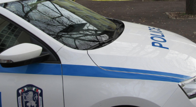 При оперативно-издирвателни мероприятия на полицията в Добрич са задържани трима