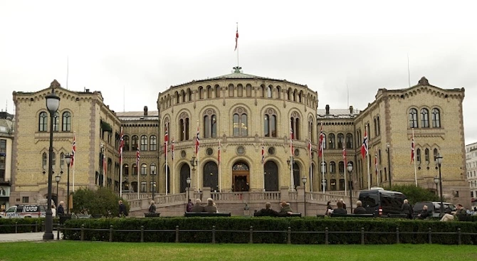 Норвежката популистка десница напусна днес десноцентристкото коалиционно правителство в Осло