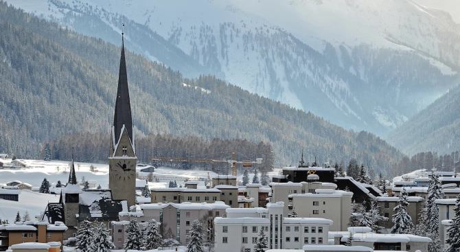 Световният елит се събира в швейцарския планински курорт Давос Швейцария