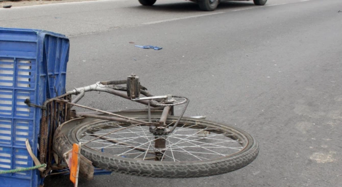Велосипедист е пострадал при произшествие възникнало тази сутрин по пътя