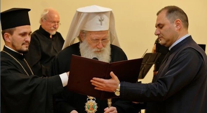 патриарх НеофитНеофит I е висш български православен духовник глава на
