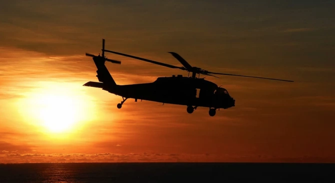Хърватски военен хеликоптер е паднал в Адриатическо море по време