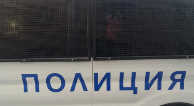 Блокада във врачанското село Малорад Полиция и жандармерия са блокирали